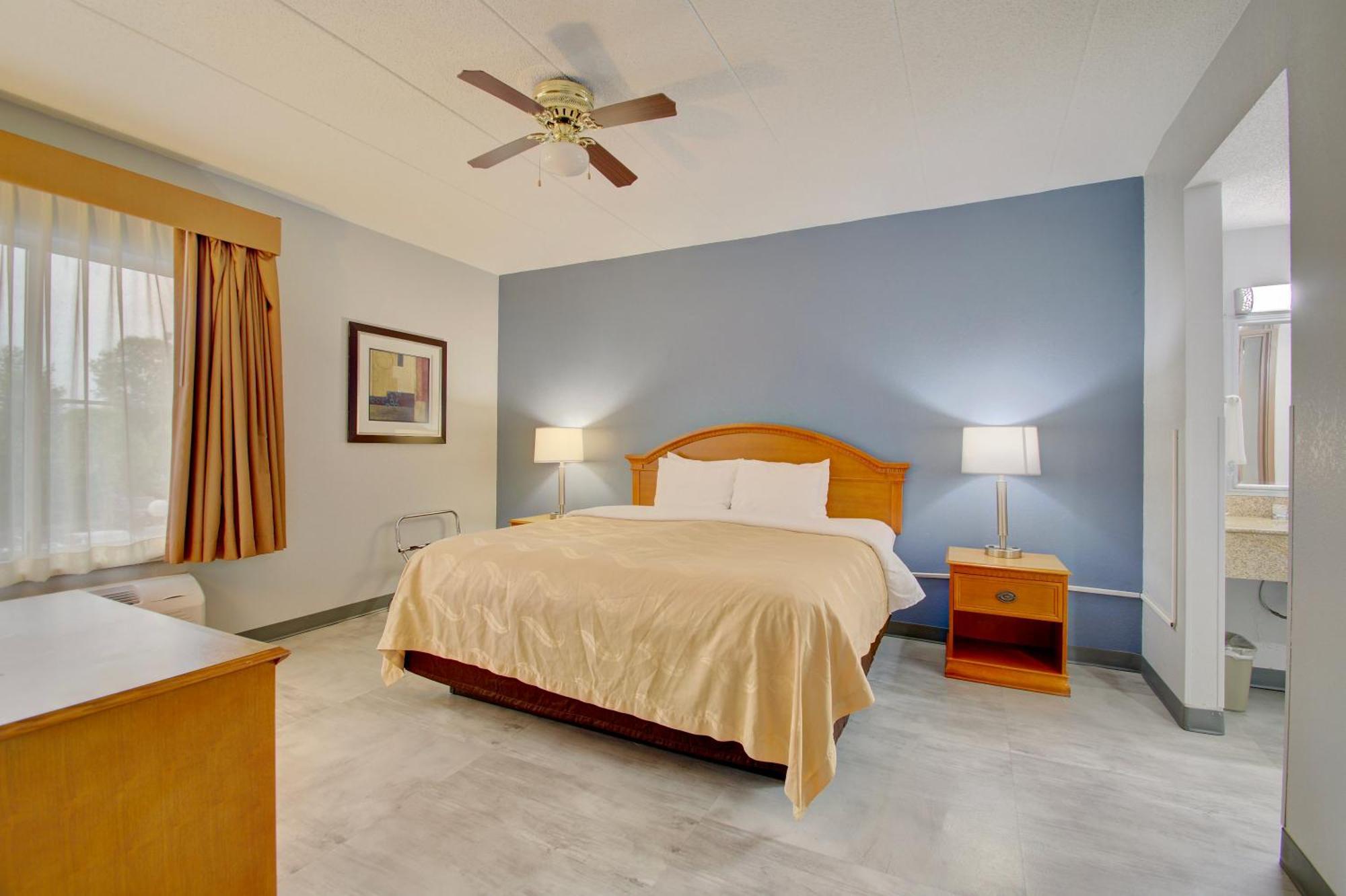 Quality Inn & Suites Cvg Airport Эрлангер Экстерьер фото