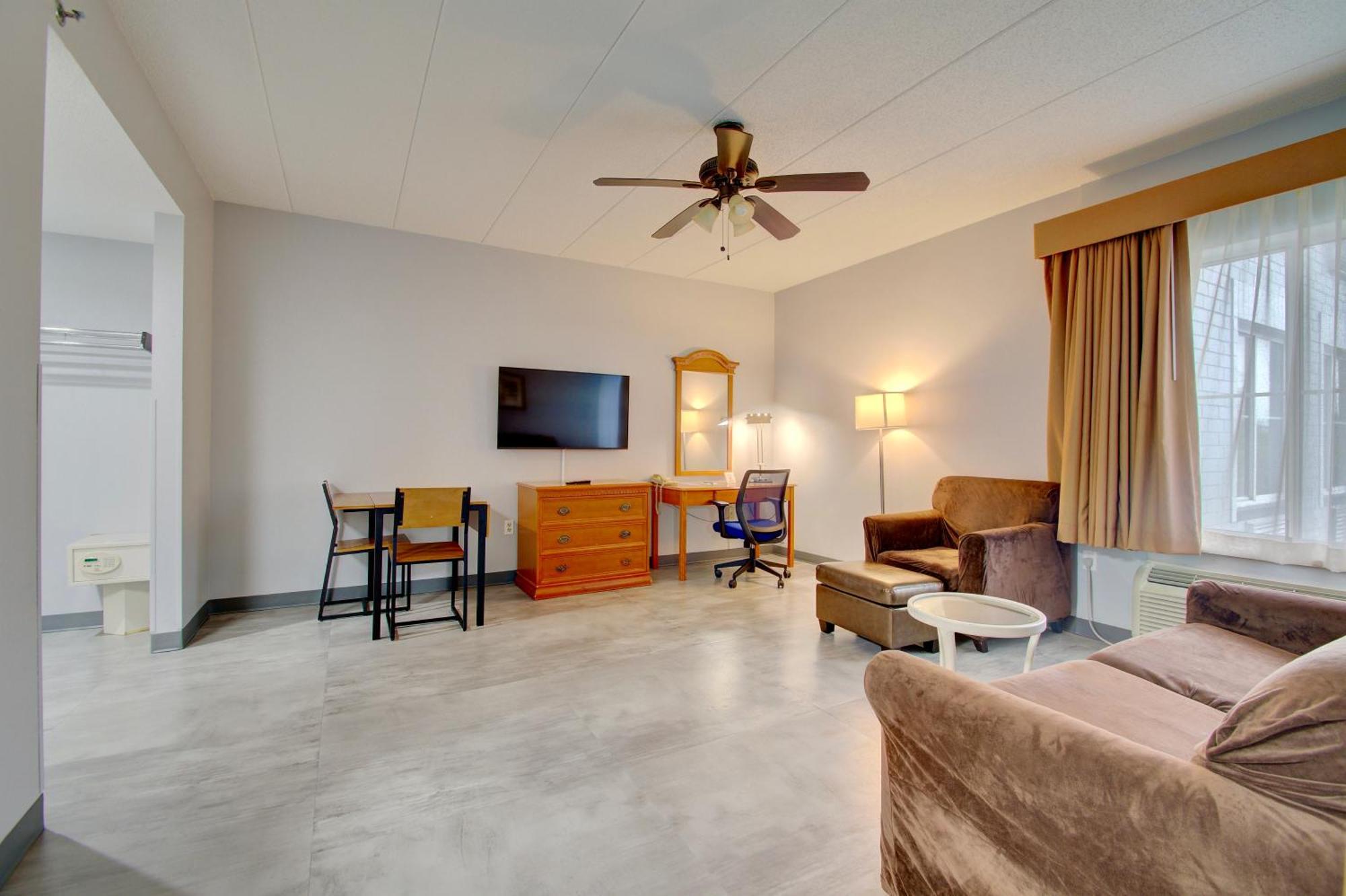 Quality Inn & Suites Cvg Airport Эрлангер Экстерьер фото