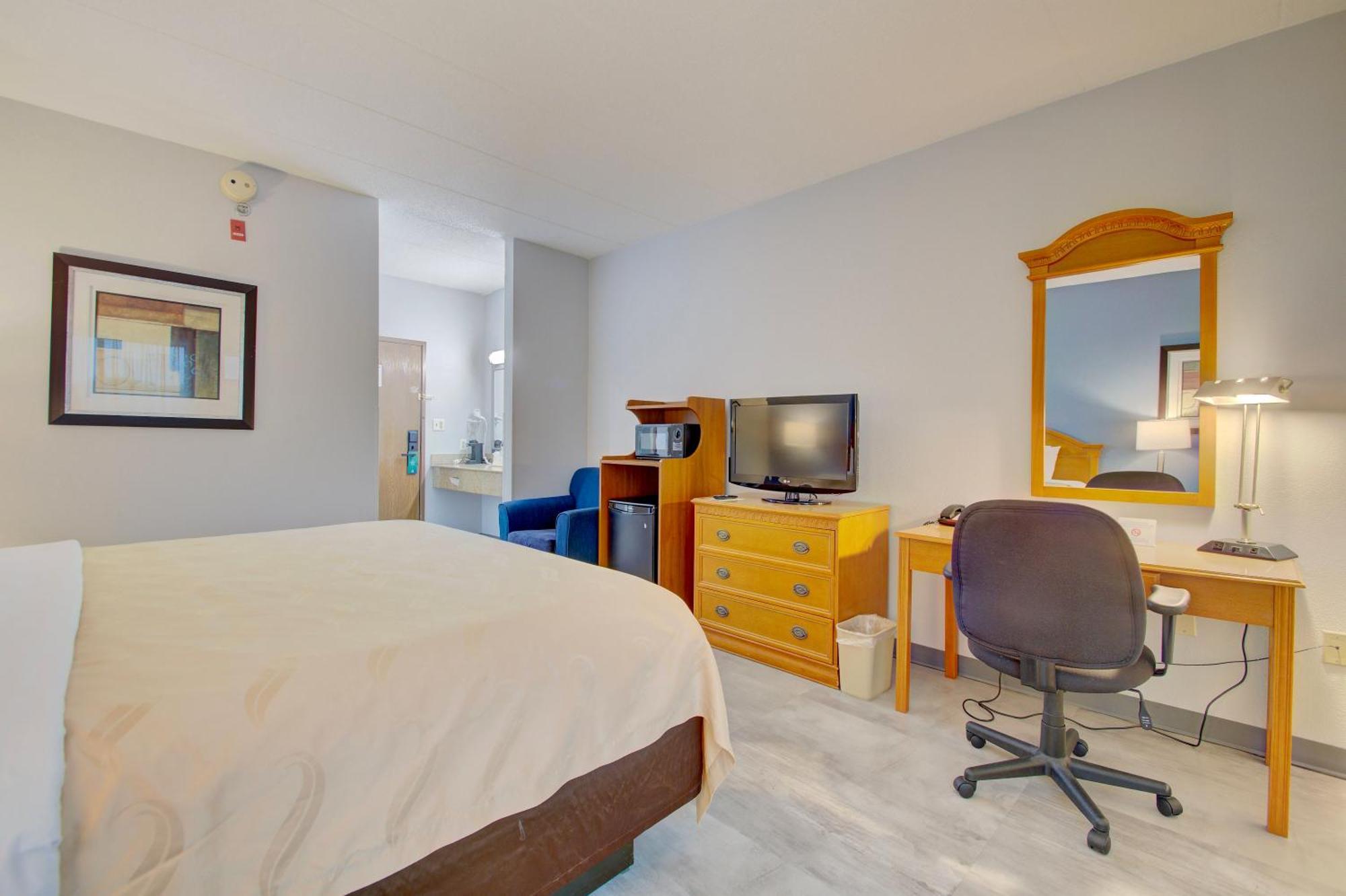 Quality Inn & Suites Cvg Airport Эрлангер Экстерьер фото