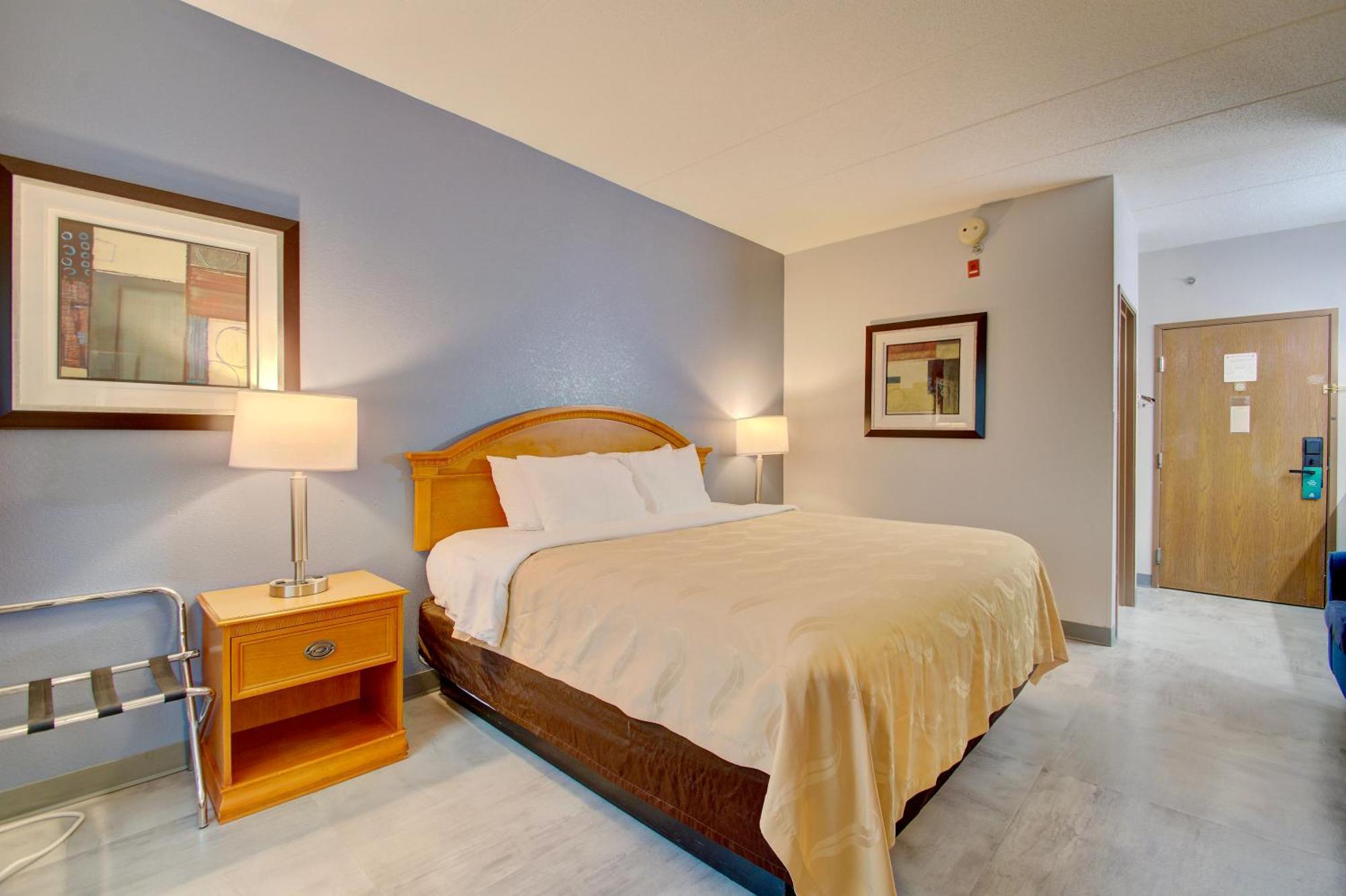 Quality Inn & Suites Cvg Airport Эрлангер Экстерьер фото