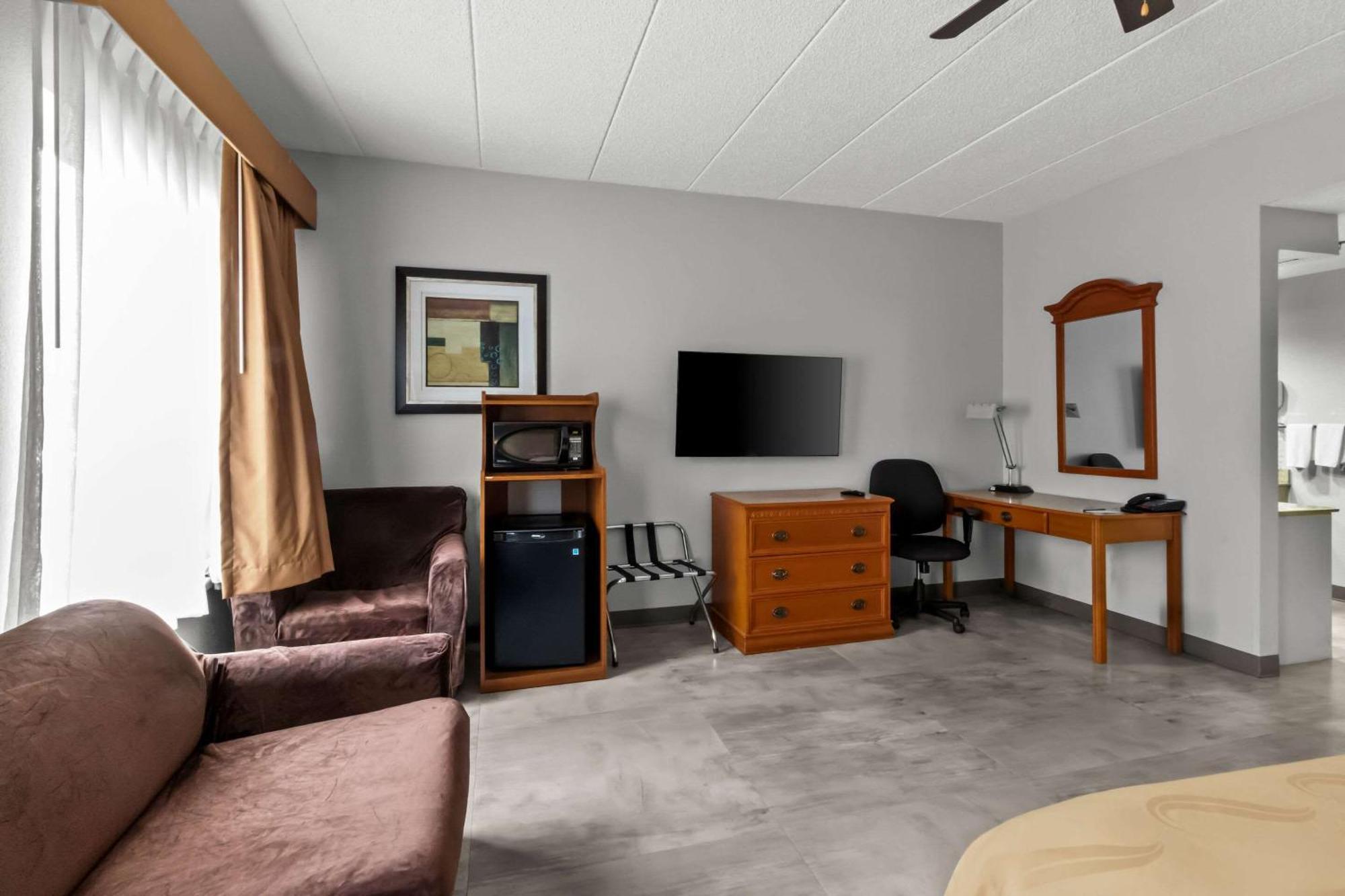 Quality Inn & Suites Cvg Airport Эрлангер Экстерьер фото