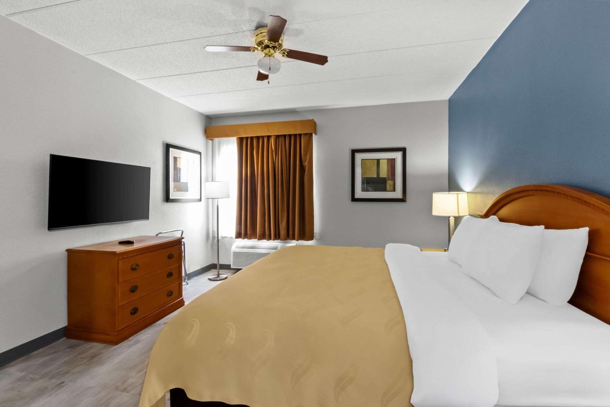 Quality Inn & Suites Cvg Airport Эрлангер Экстерьер фото