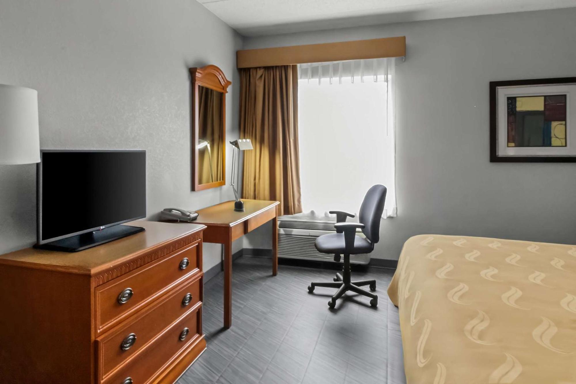 Quality Inn & Suites Cvg Airport Эрлангер Экстерьер фото