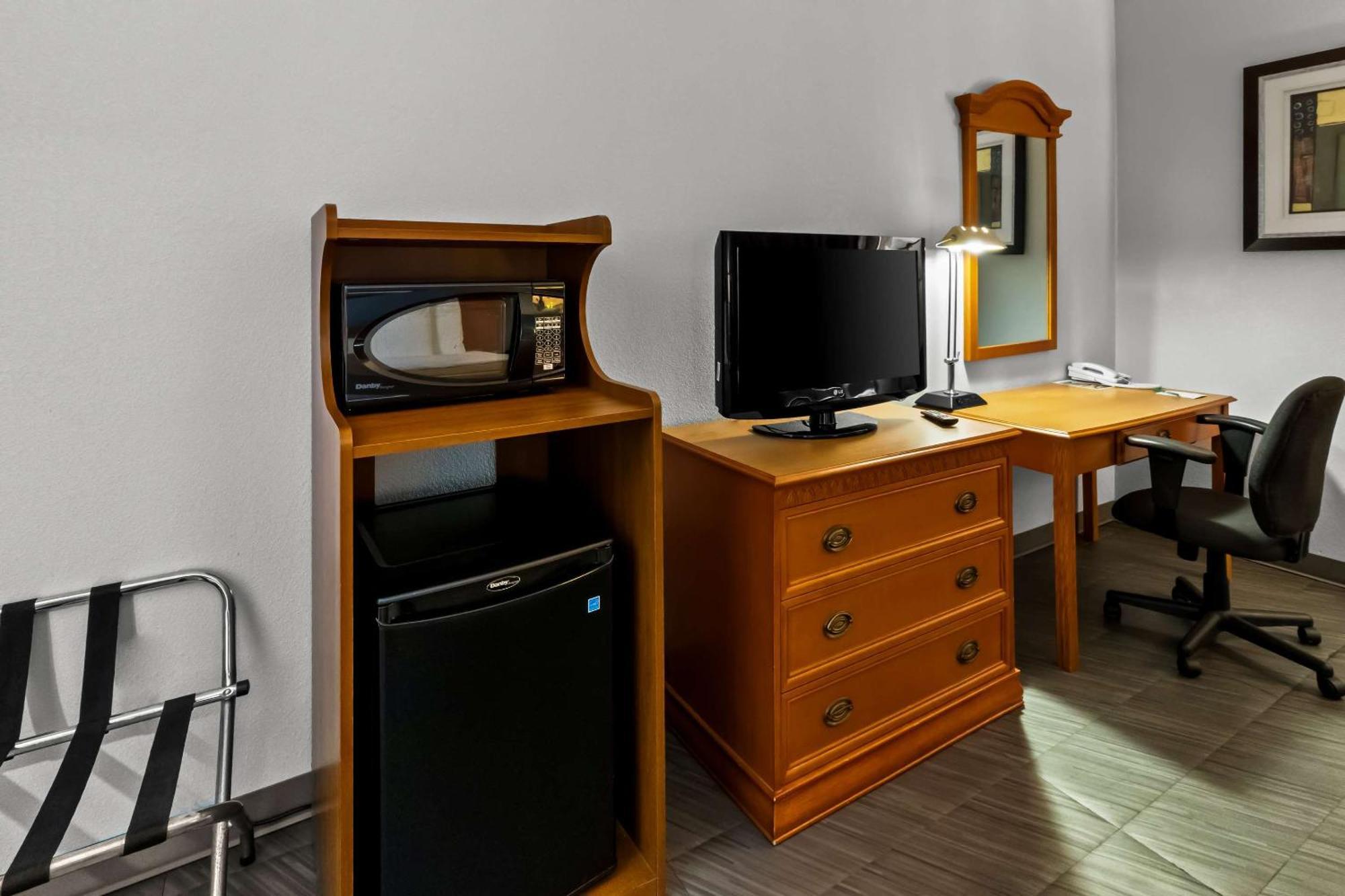 Quality Inn & Suites Cvg Airport Эрлангер Экстерьер фото